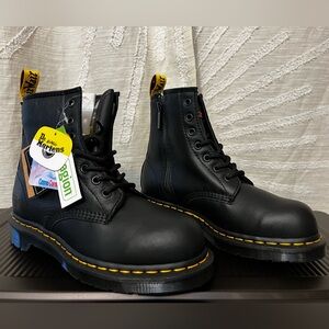 NWT Dr. Martens Women’s Maple Zip Black Air Wair Steel Toe Boots Pristine